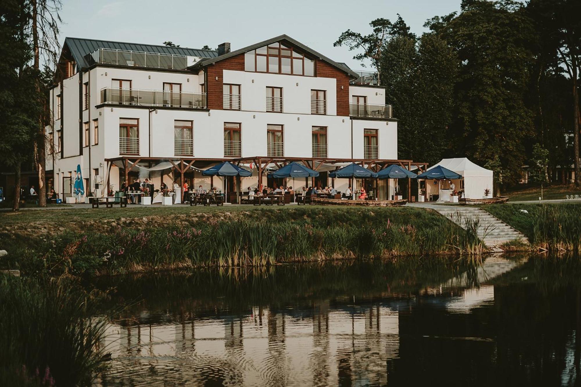 Kasor Resort & Spa Stryków Eksteriør billede